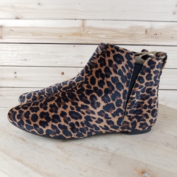 BORN REMO 6 US Leopard Print Ankle Boots Fabric Booties Slip-on/Pull-on NEW - Picture 6 of 11